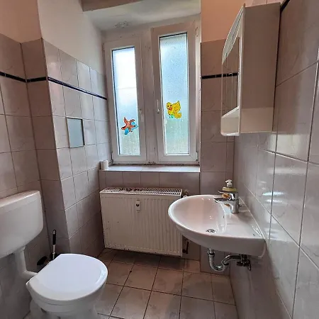 Functional, Spacious&quiet Apartamento Zeitz